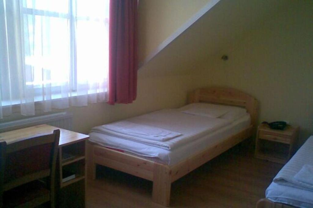 Thermal Apartmanhaz โคมารม ห้อง รูปภาพ